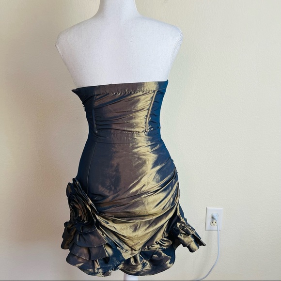 Twelve By Twelve Gold ColorShift Bustier Hook Floral Embellished Mini Dress - Picture 2 of 9